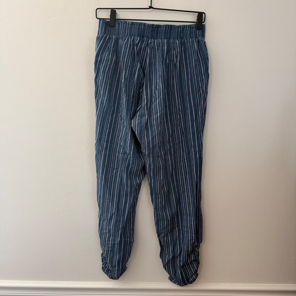 Carve Designs Blue White Striped Ruched Ankle Jogger Pants Womens Medium M - Picture 4 of 6